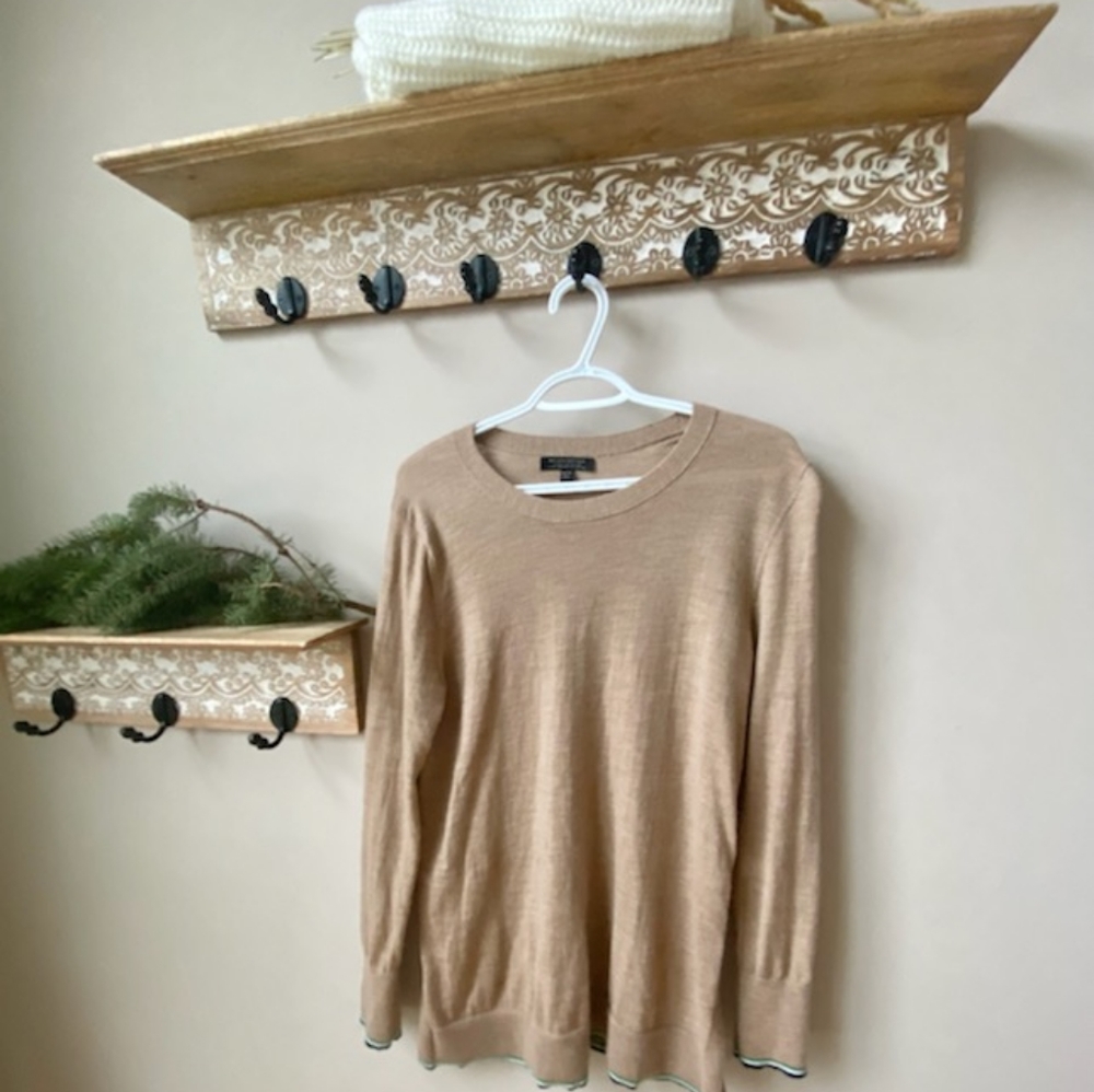 Banana republic fine merino wool sweater  M
